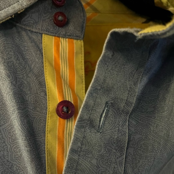 Robert Graham Blue Print Button-Up Shirt, size M - Picture 4 of 12